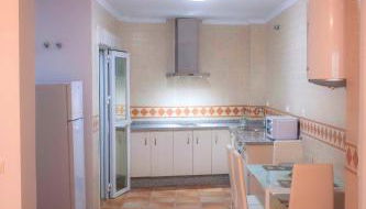 Modern Apartment in Peñaflor with Air Conditioning - 85 m² - Foto 4