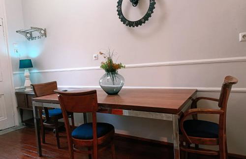 The House Thessaloniki - Charming Central with Private Courtyard - Easy Parking - 300m from University - Foto 11