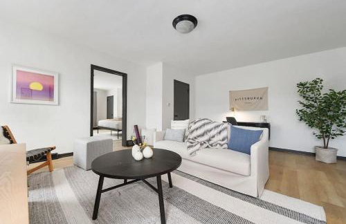 HostWise Stays - Butler St, Off-Street Parking, Brand New! - Foto 23