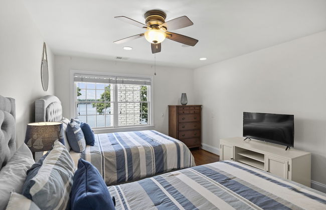 Make a Big Splash in 7BR Lake Norman Home! - Foto 9