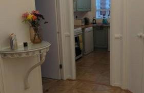 Stylish, Peaceful 2-Bed Flat with Free Parking - Foto 18