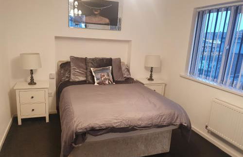 The hawthorns large detached 3 bedroom family home - Photo 31