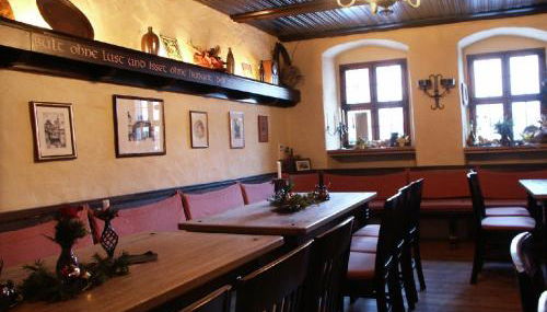 Altstadt Apartment Zittau - stilvolle familienfreundliche Ferienwohnung 78qm am Zittauer Museum und Zittauer Gebirge im Herzen der Oberlausitz mit eigenem Parkplatz ideal zum Wandern im Dreiländereck - Foto 2