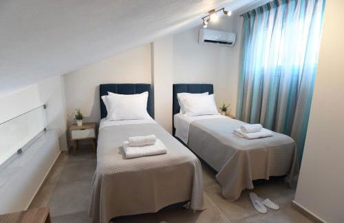 Melia Luxury Suite with pool - Photo 22