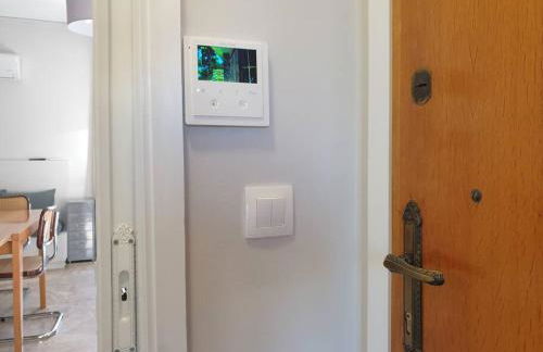 Rooftop Studio Apt - 5 Min Walk to Holargos Metro - Foto 17