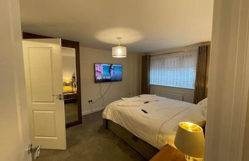 MODERN 4 BEDROOM HOUSE WITH GARDEN & PARKING - Foto 7