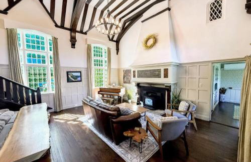 WOW New Spectacular Franconia Home - history - views - fire pit - hot tub - pool - grandeur - MUST SEE - Foto 24