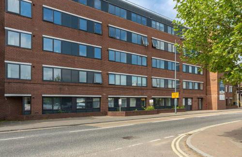 Smart 1 Bed Apartment in the Heart of Eastleigh - Foto 4