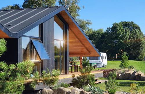 Werder Chalet -- L I E G E P L A T Z -- Ostsee Strand 150m I Sauna I eKamin I Ferienhaus an Ostsee bis 8 Pers I by "Meyers am Meer" - Foto 1