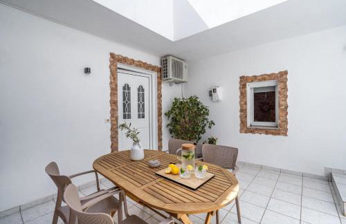 Mesogitonia House - Photo 27