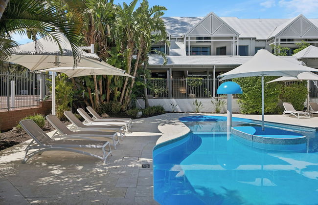 Broadwater Resort Como - Photo 24