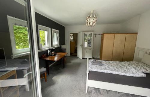 Stadtvilla-Apartment mit Parkblick und bester Verkehrsanbindung - Photo 14