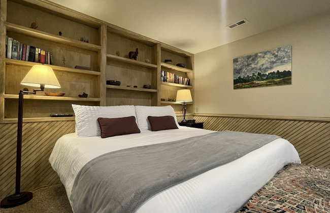 Couples Retreat With Hot Tub, Sauna and Steam Room - Foto 7