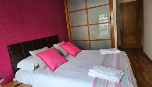 PISO EN EL CENTRO DE NIGRAN CERCA DE PLAYA AMERICA - Foto 5, towels, wardrobe