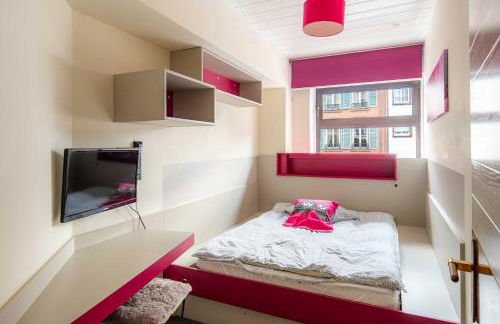 Cozy and Stylish with A-C in City Center! - Foto 5