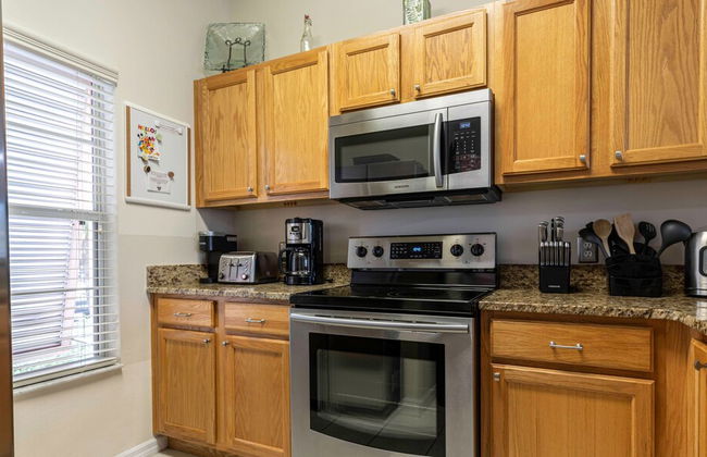 Family 3BR Oasis for 6 With Private Pool - Foto 14