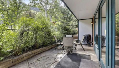 Comfort & Location - 2 BR, 2BA - Steps to Town - Foto 4