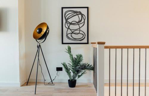 Luxurious & Modern London Apartment in Honor Oak - Photo 10