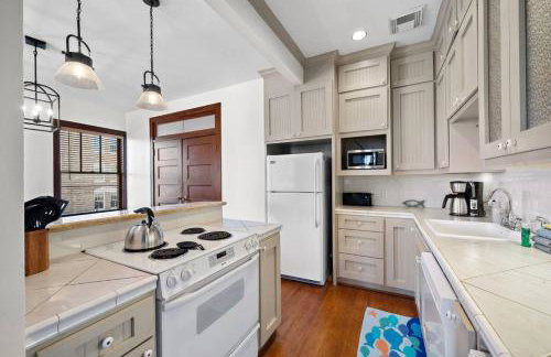 Modern apartment in historic downtown Galveston close to the Strand - Foto 30