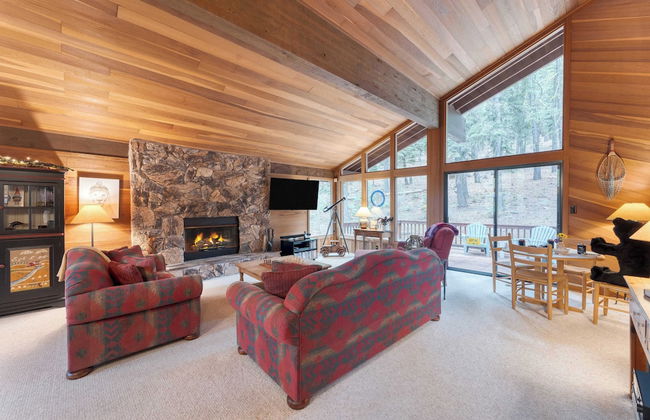 Northstar Hideaway by Avantstay 5mins to Skiing! - Photo 17