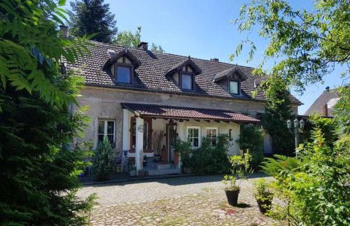 Kleine Galerie Apartment für 3 mit Küche Kamin Netflix Parken und Hofladen - Foto 38