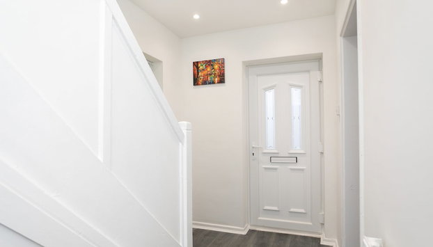 Nottingham Top Serviced Home - Chayil Experts - Foto 2, Recepción