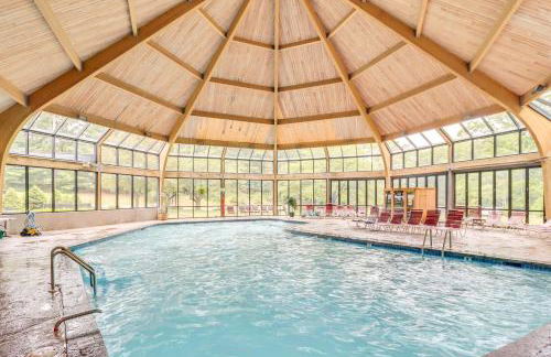 Community Indoor Pool Tannersville Townhome - Foto 2