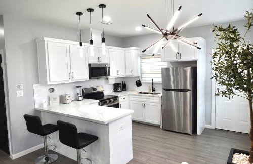 Pet-Friendly, Modern, Gated, Smart TVs, Fast WiFi, Pharr Apartment - Foto 1