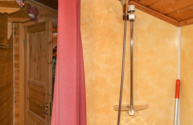 4 Person Holiday Home in Leirvik i Sogn - Foto 11