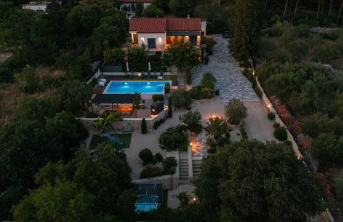 Villa Toni - Photo 1