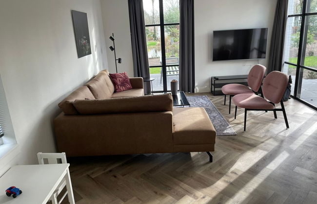 3 bedroom House in Arnhem with swimming pool and garden - Photo 3