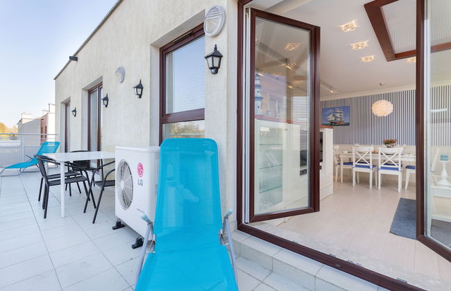 Sailor Apartment by Renters Prestige - Photo 42