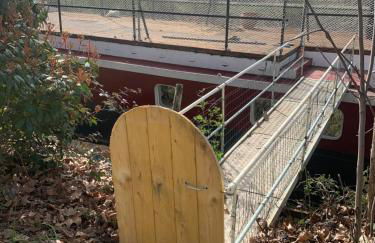 chambres dans peniche un air de vacances - Photo 8