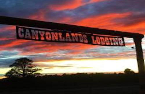 Farm House Cabin, Patio, TV Room, Games, BBQ, Campfire - Foto 18