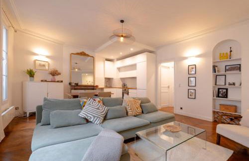 Sophisticated 2BR - Steps to Station - Foto 2