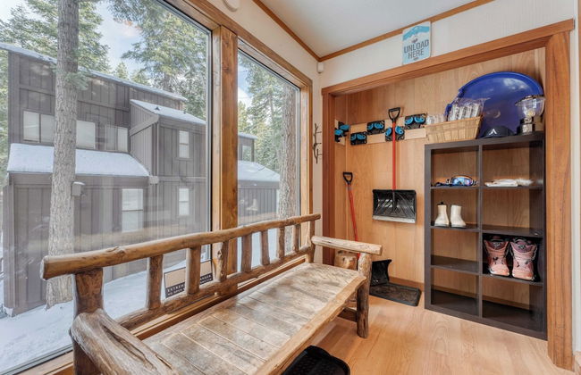 Dakine Haus by Avantstay 4 Min to Northstar + Game Room & Projector - Photo 7