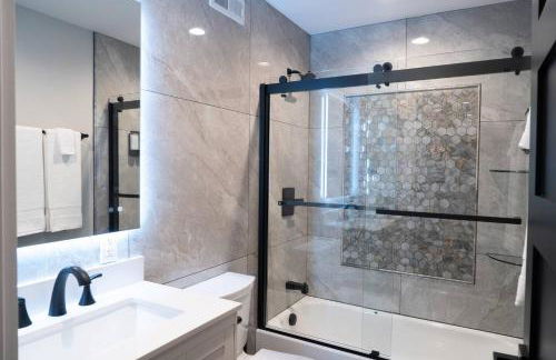 Bottom right Jesse James - Foto 1