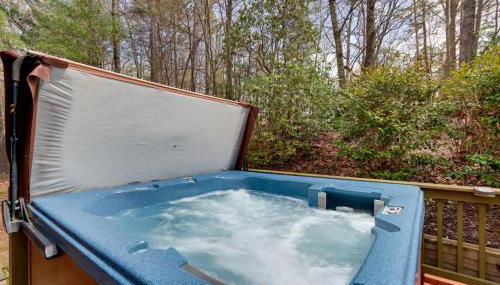 Private Hot Tub! Cherry Beary Den in Blue Ridge - Foto 2
