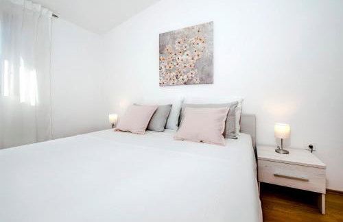 Charming House Nino with a fenced yard - Foto 24