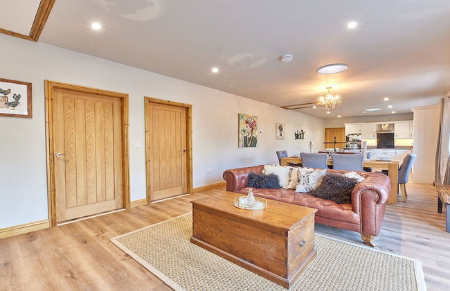 Host Stay The Parlour - Photo 7