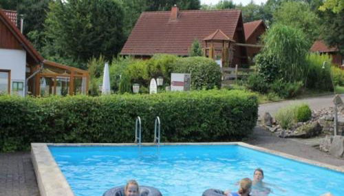 Holiday Home in Germany with Garden Terrace - Foto 2