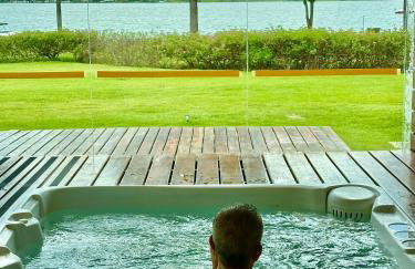 Casa Ipê - Beira lago- Lake View - Foto 5