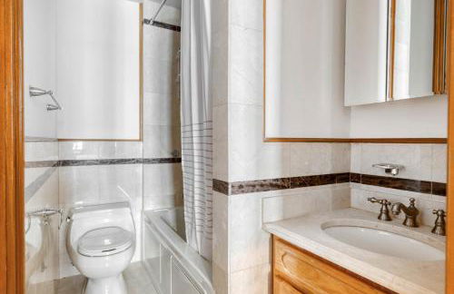 Midtown 1br w doorman nr Central Park NYC-848 - Foto 11