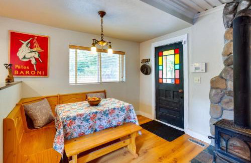 Historic Mapleton Cottage with River Views and Hot Tub - Foto 9