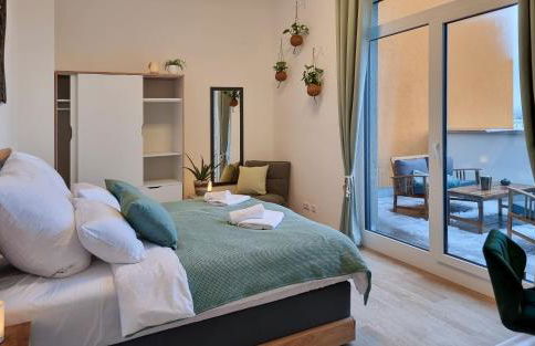 WiLUKA Penthouse mit großer Dachterasse -highspeed Wifi- 24Std Check-In -nachhaltig eingerichtet- Netflix - Photo 13