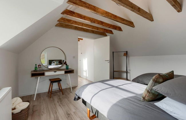 Dalveich Cottage W/hot tub & Stunning Views - Photo 2