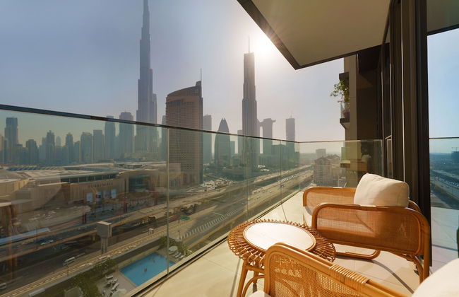 Maison Privee - Luxury Apt with Burj Khalifa Vw & Direct Mall Access - Photo 1