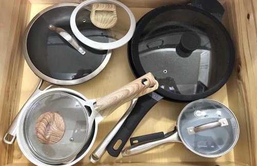 Private Lower Level Suite in Home-Sep Entrance! - Foto 38