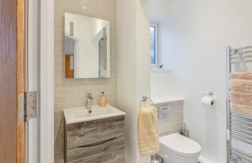 Jurassic View Apartment - Photo 35