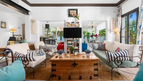 Villa Familiar con Piscina - Foto 4